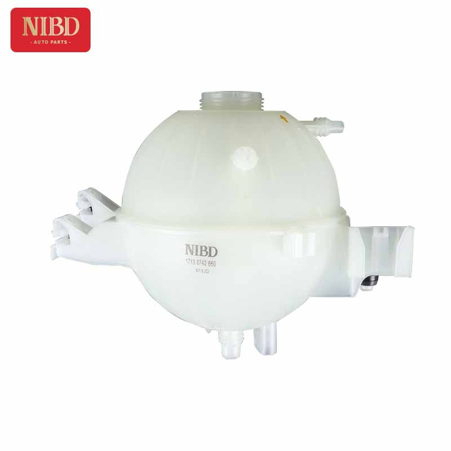 Expansion Tank 17138742660 For BMW X3 G01 G08 X4 G02 