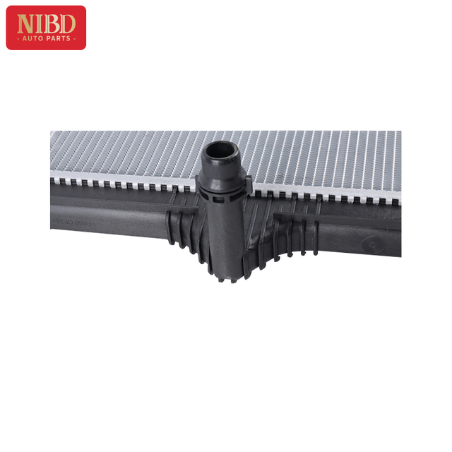 Radiator 17118625430 17118482625 17118741830 For BMW F30 F35 Engine B48